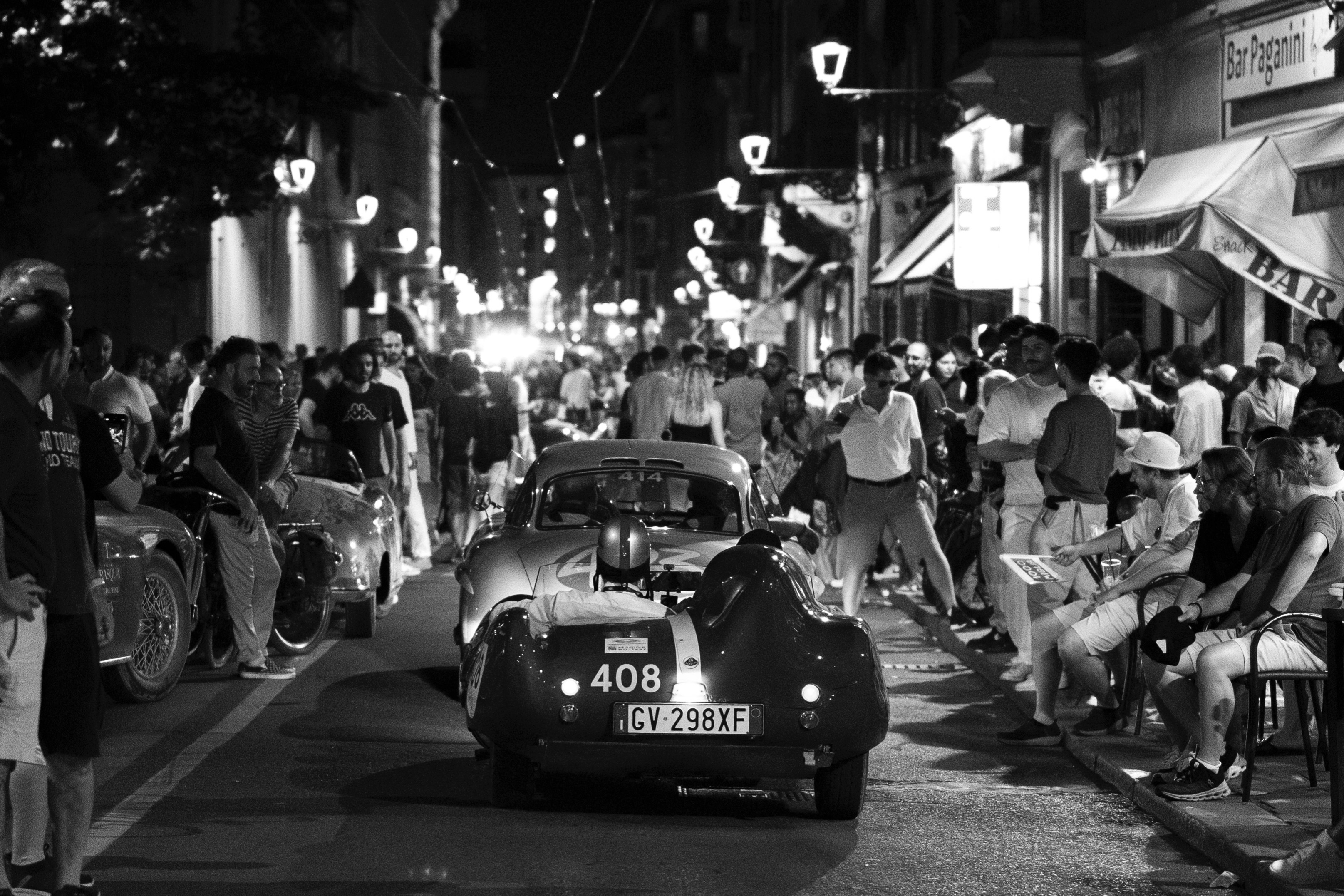 Mille Miglia 2025 crowd photograph, Best Black and White Award image by Simone Slawitz